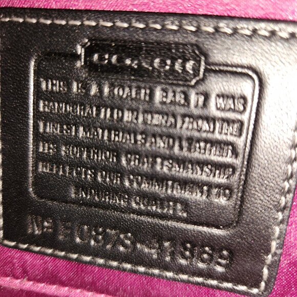 Coach Signature Zoe Black Patent Leather handbag with Deep Orchid lining - Picture 7 of 11